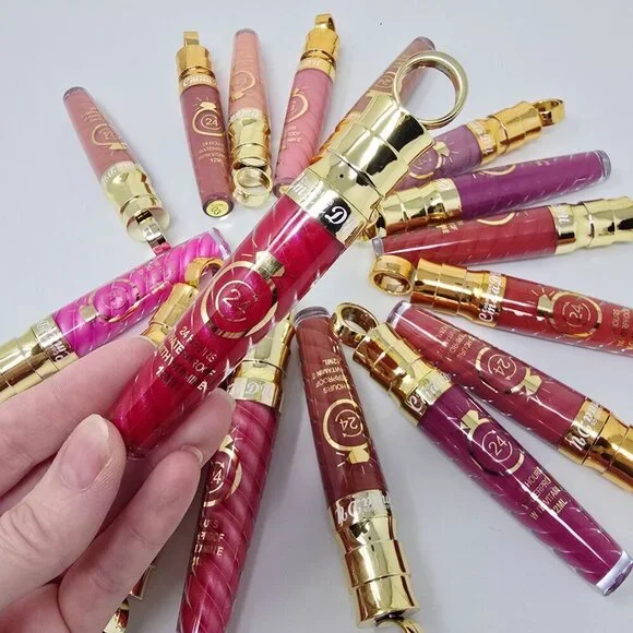 Cmaadu ✦ 17pc Waterproof Lipstick Vault ✦ Vitamin E 24HR Wear Swirl Design NWT - Picture 6 of 11